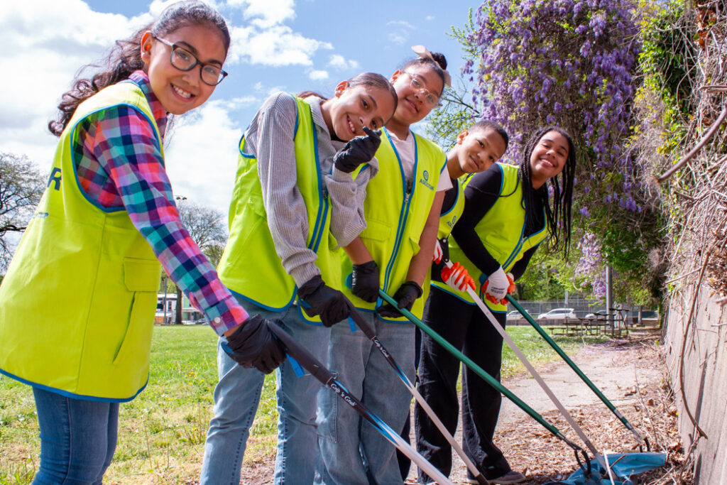 Philadelphia USA ASEZSTAR Wisterplayground CleanUP 04.27 (3)