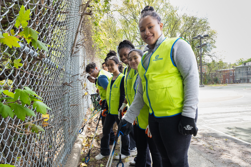 Philadelphia USA ASEZSTAR Wisterplayground CleanUP 04.27 (4)